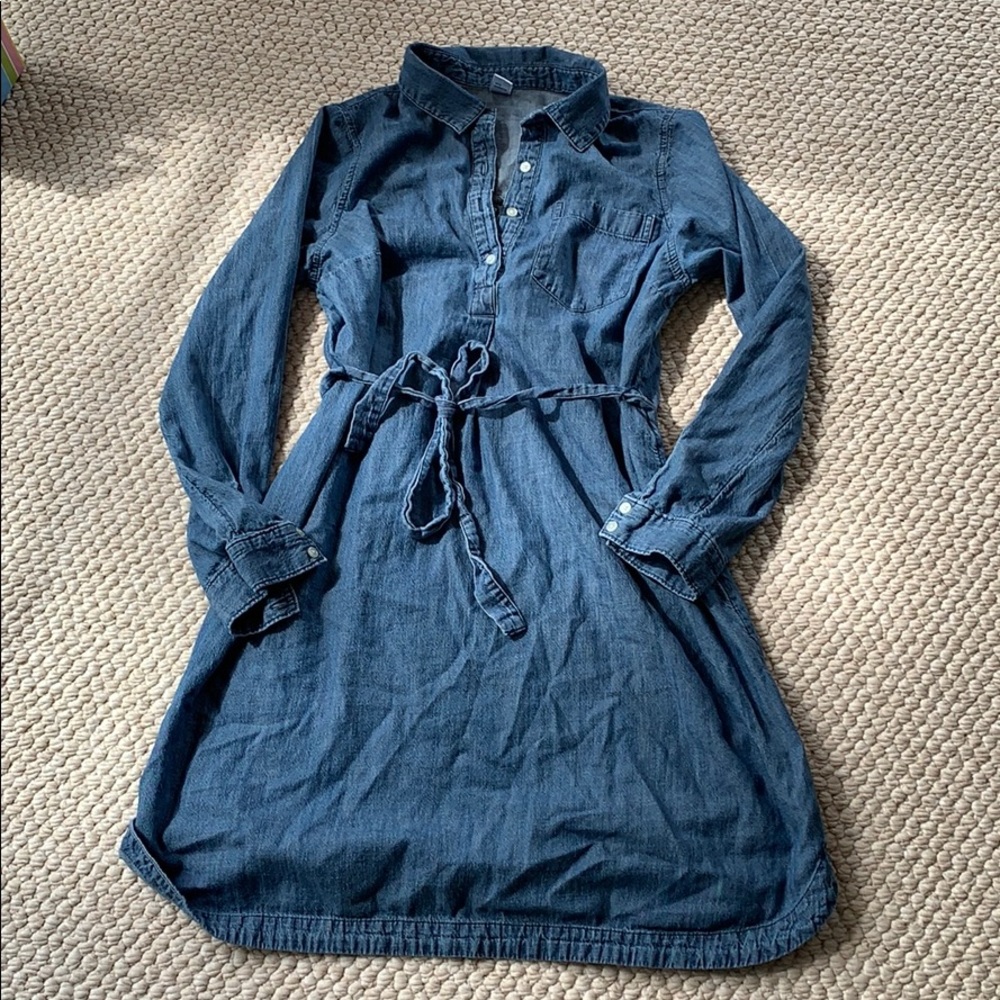 Old navy maternity denim dress